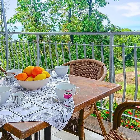 Apartman Lovely In *